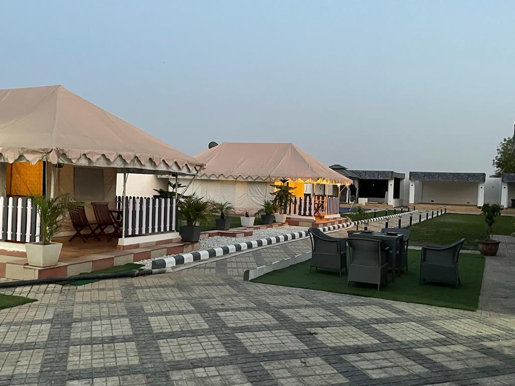 Farmhouse for Rent in Gurgaon - Affordable Wedding Venues