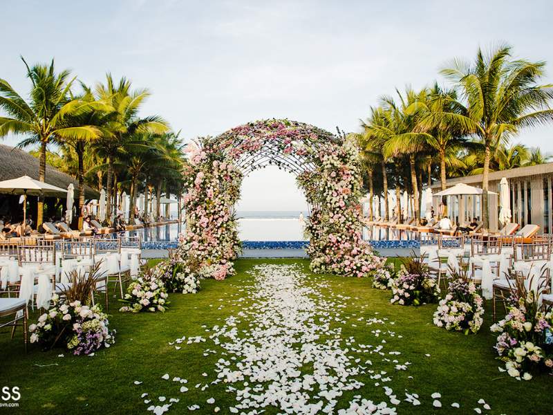 Địa điểm tổ chức tiệc cưới ở resort ven biển