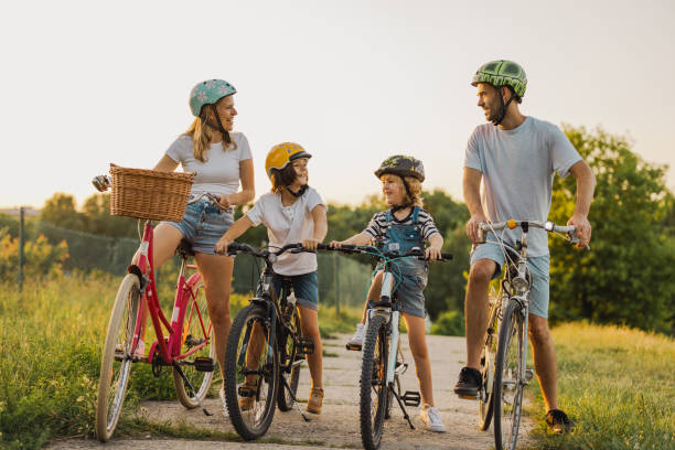 What age do kids learn online how to ride a bike