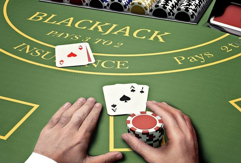 Xì dách hay còn gọi theo tên quốc tế là Blackjack