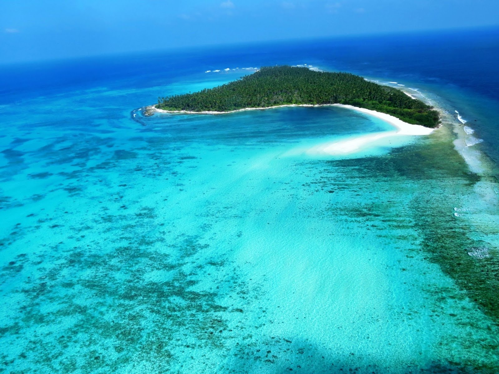 Paradise on Edge: The Maldives vs. Lakshadweep - A Tale of Turquoise Waters and Troubled Tides