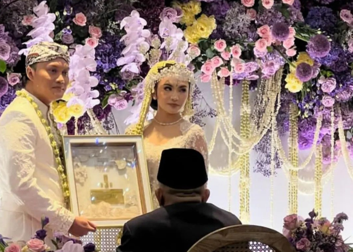 5 Potret Bahagia Momen Akad Nikah Rizky Febian Dan Mahalini, Menawan ...