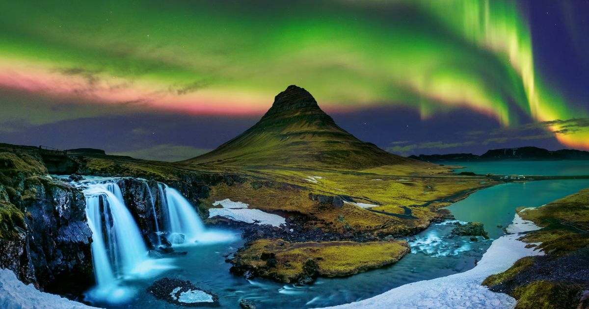 Witness the Northern Lights: Aurora Borealis + Discovering the Top Must-Visit Places in Iceland