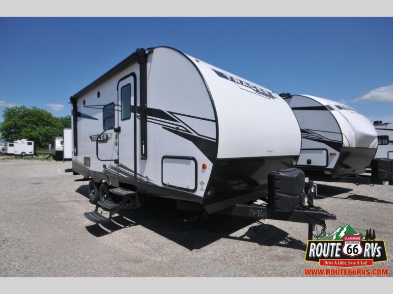 Find more amazing deals on travel trailers when you shop at Route 66 RVs today.