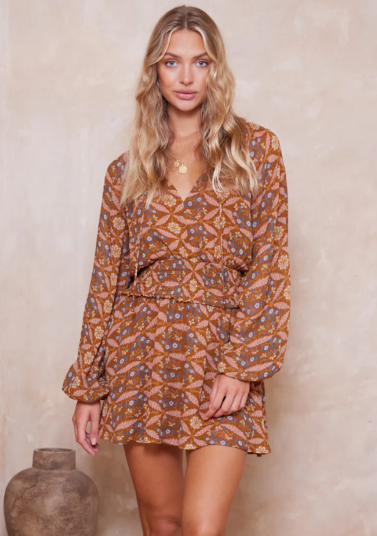 Bohemian Dresses in Winter: How to Wear Them