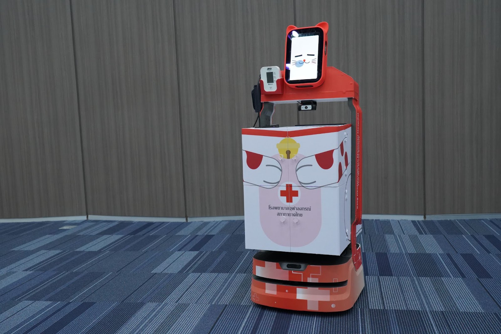 ครั้งแรกในไทย! ทรู ดิจิทัล ส่งนวัตกรรมหุ่นยนต์ช่วยแพทย์ รพ.จุฬาลงกรณ์ฯ ให้บริการรักษามะเร็งต่อมไทรอยด์ด้วยสารรังสีไอโอดีน