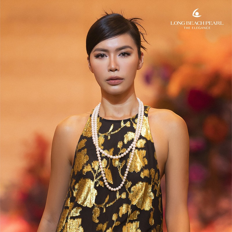 Tặng vòng cổ ngọc trai cho mẹ sang trọng tại Long Beach Pearl