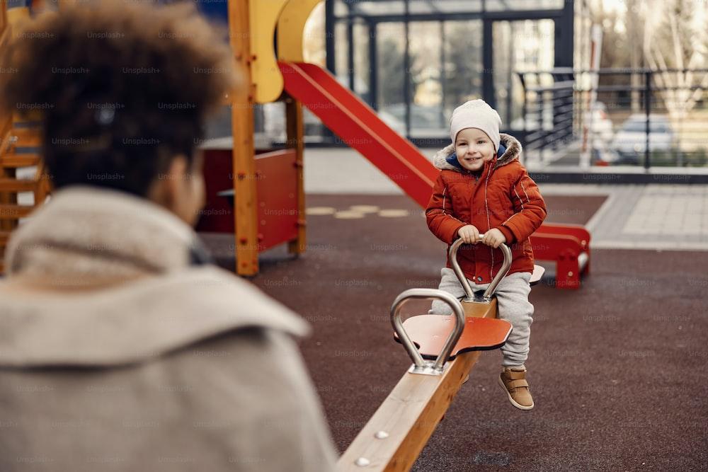 平衡學習 玩樂 孩子 兒童 發展 時間觀念 時間管理 壓力 減壓 戶外活動