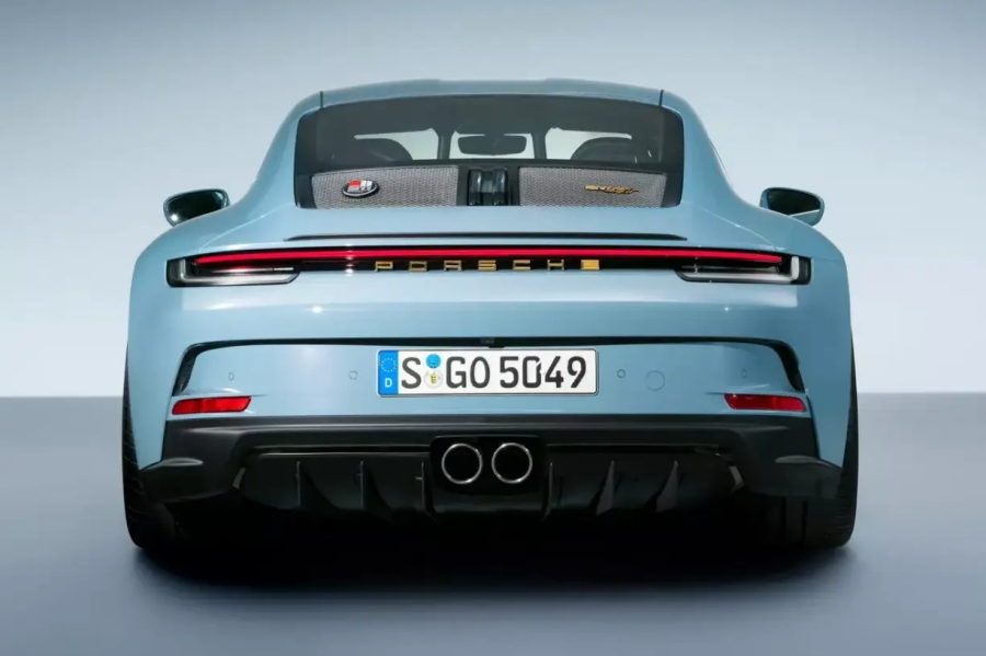 ดีไซน์ภายนอกรถยนต์ : Porsche 911 S/T