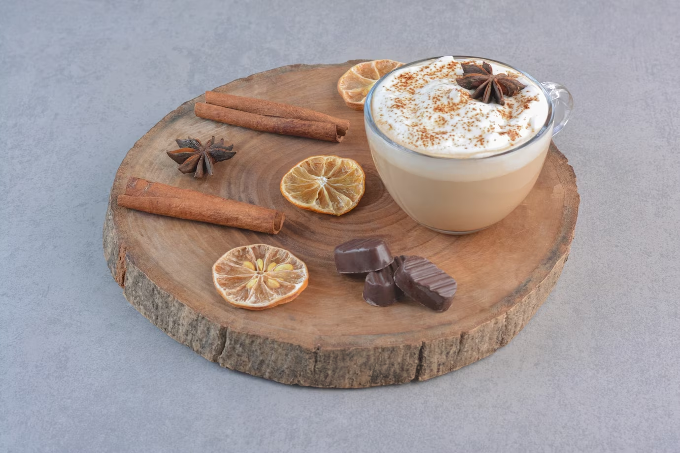 Latte speziato alla noce moscata e vaniglia