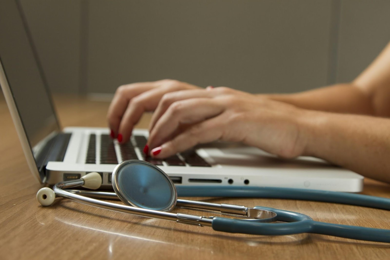 The Role of Technology in Maintaining Patient Privacy