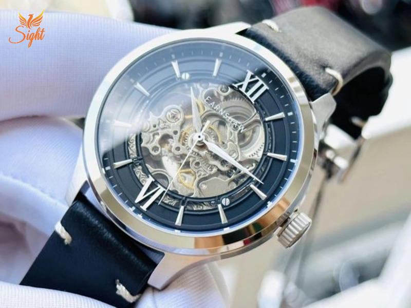 Đồng hồ Earnshaw Ruskin Automatic có phong cách thiết kế cổ điển