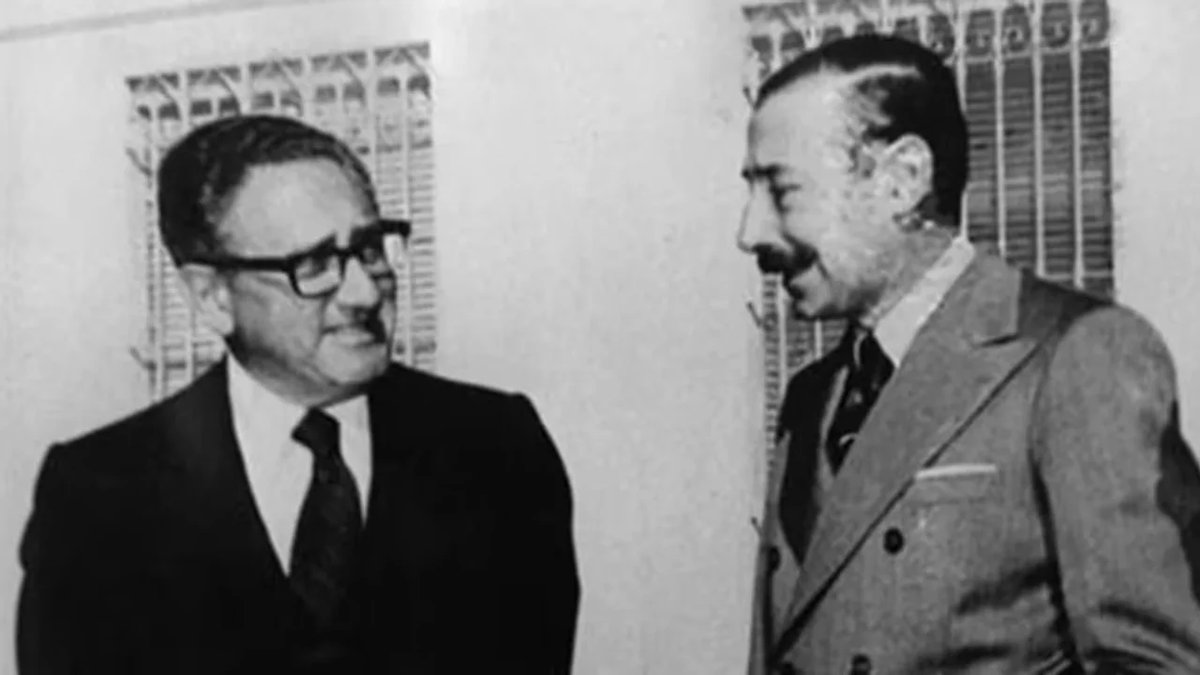 A los 100 años, murió Henry Kissinger