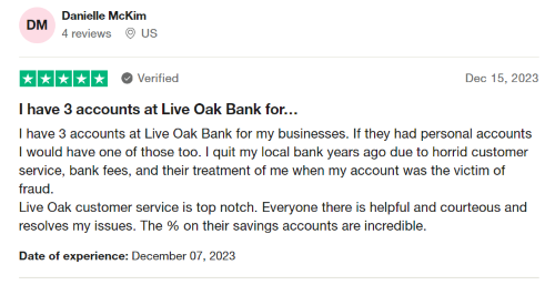 A five-star Live Oak Bank review from someone who loves the customer service. 