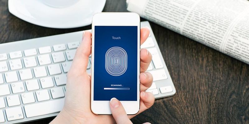 Biometric Authentication in Mobile Devices