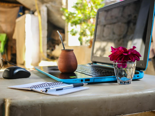 Digital Nomad Life: 7 Tips for Balancing Work and Exploration