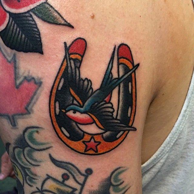 Horse shoe Bird Tattoo | Tattoos, Birds tattoo, Horseshoe