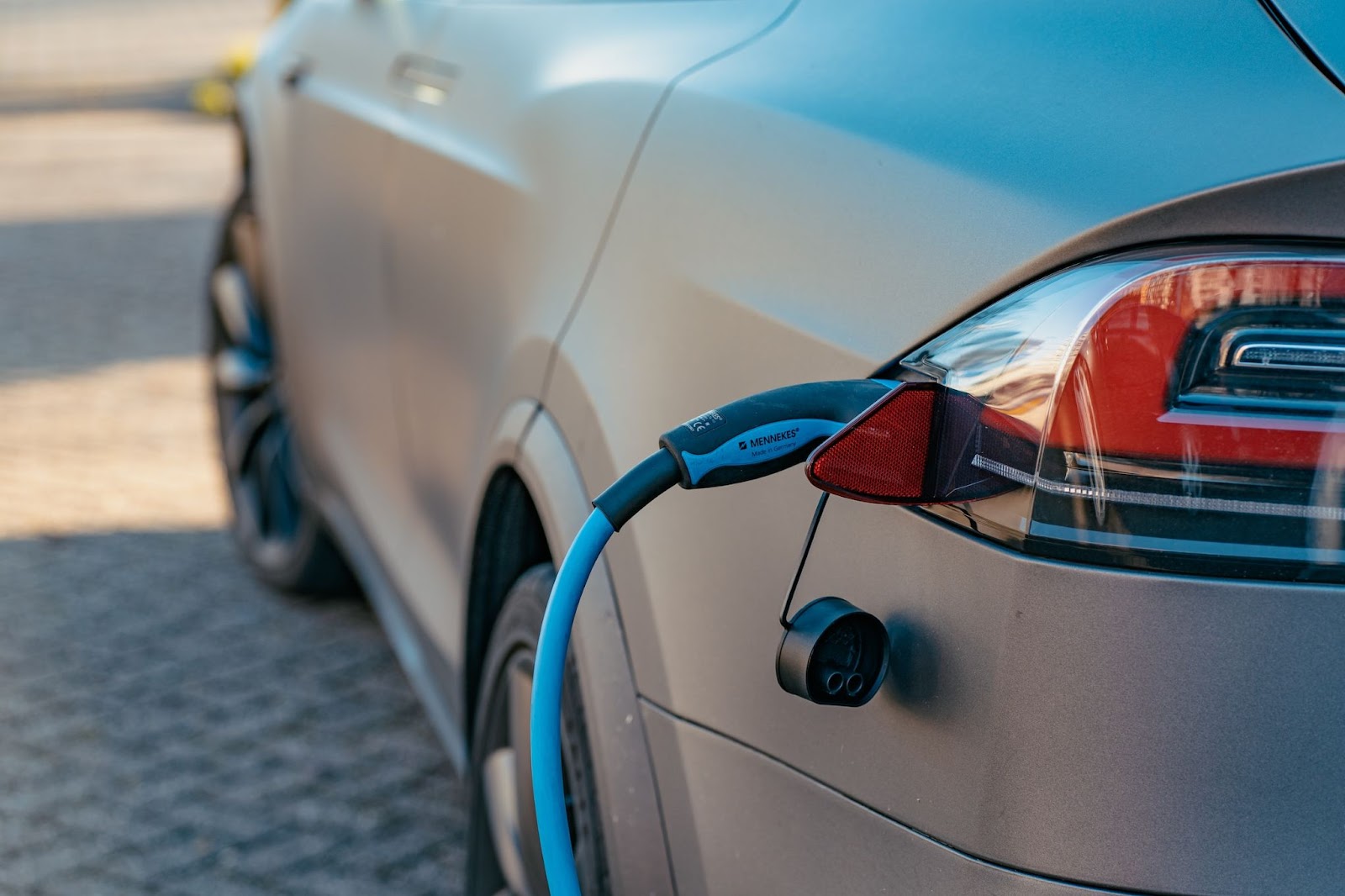 Find out about how to buy a used electric car through Auto Trader