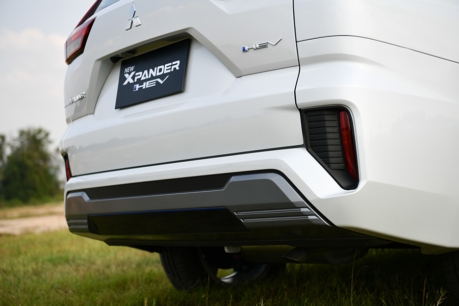 ดีไซน์การออกแบบของรถยนต์ : Mitsubishi Xpander HEV 2024