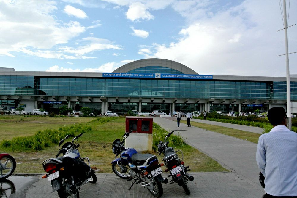 lal bahadur shastri international airport