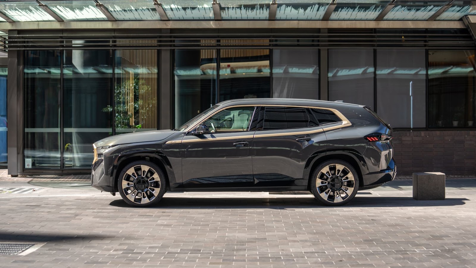 Prestige Drives Opulent Autos