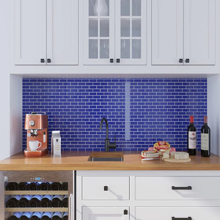  Using Dark Backsplash Tiles in a Light Kitchen