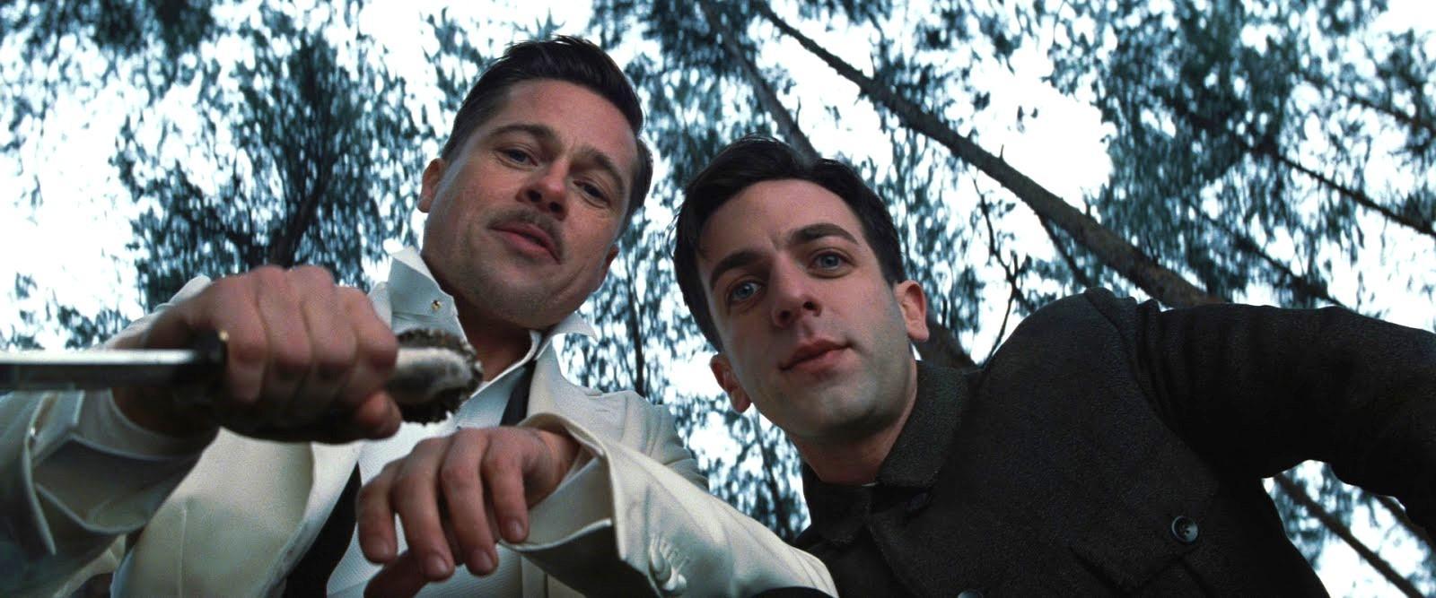 Two men posing for a selfie

Description automatically generated