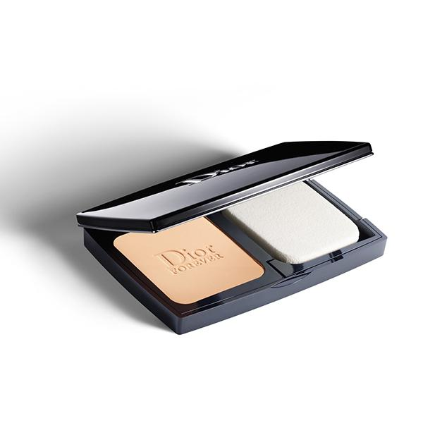 Phấn phủ Dior Diorskin Forever Extreme Control Compact