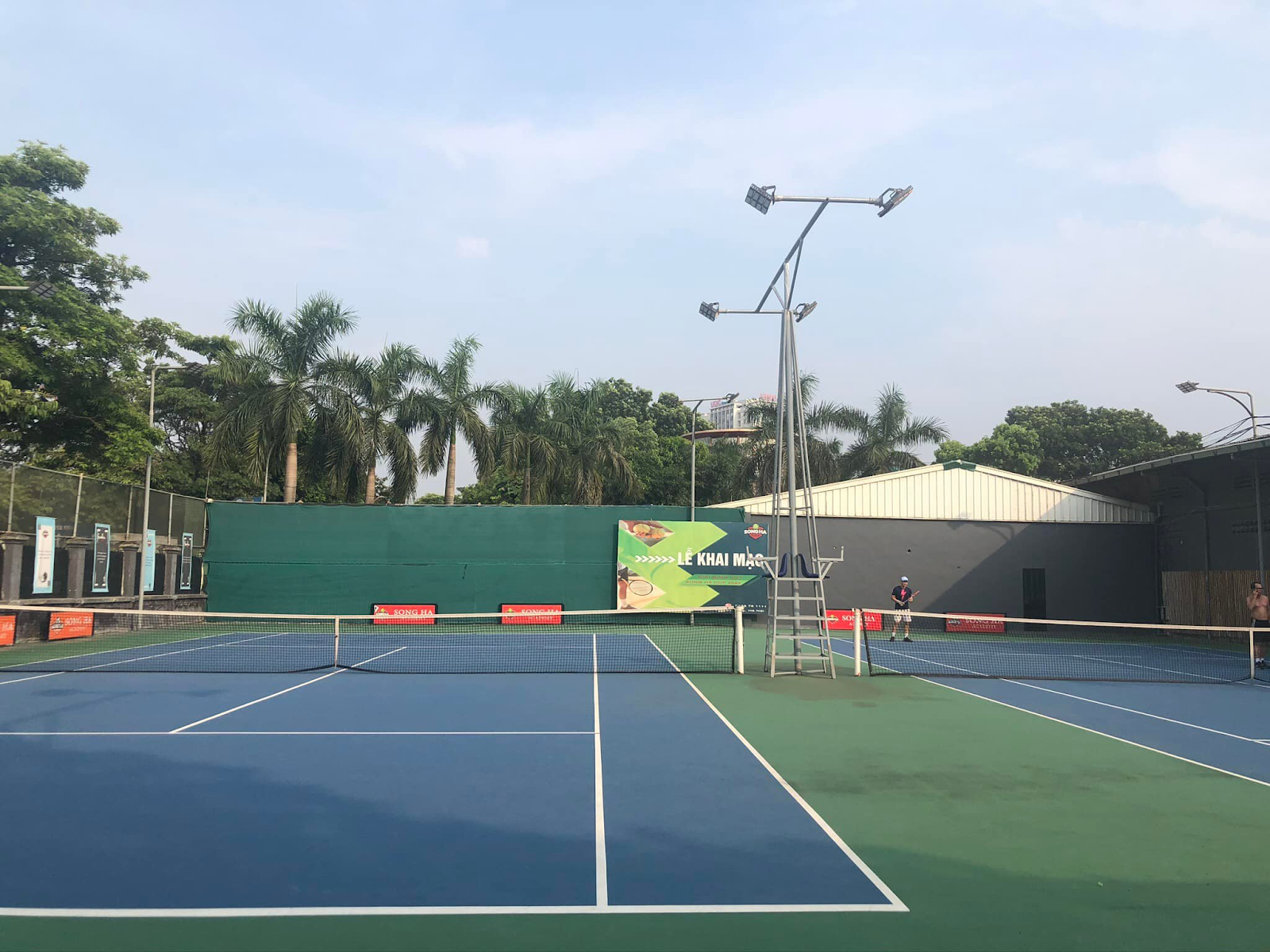 Sân Tennis Hà Nội Towers được đánh giá cao bởi cơ sở vật chất tốt