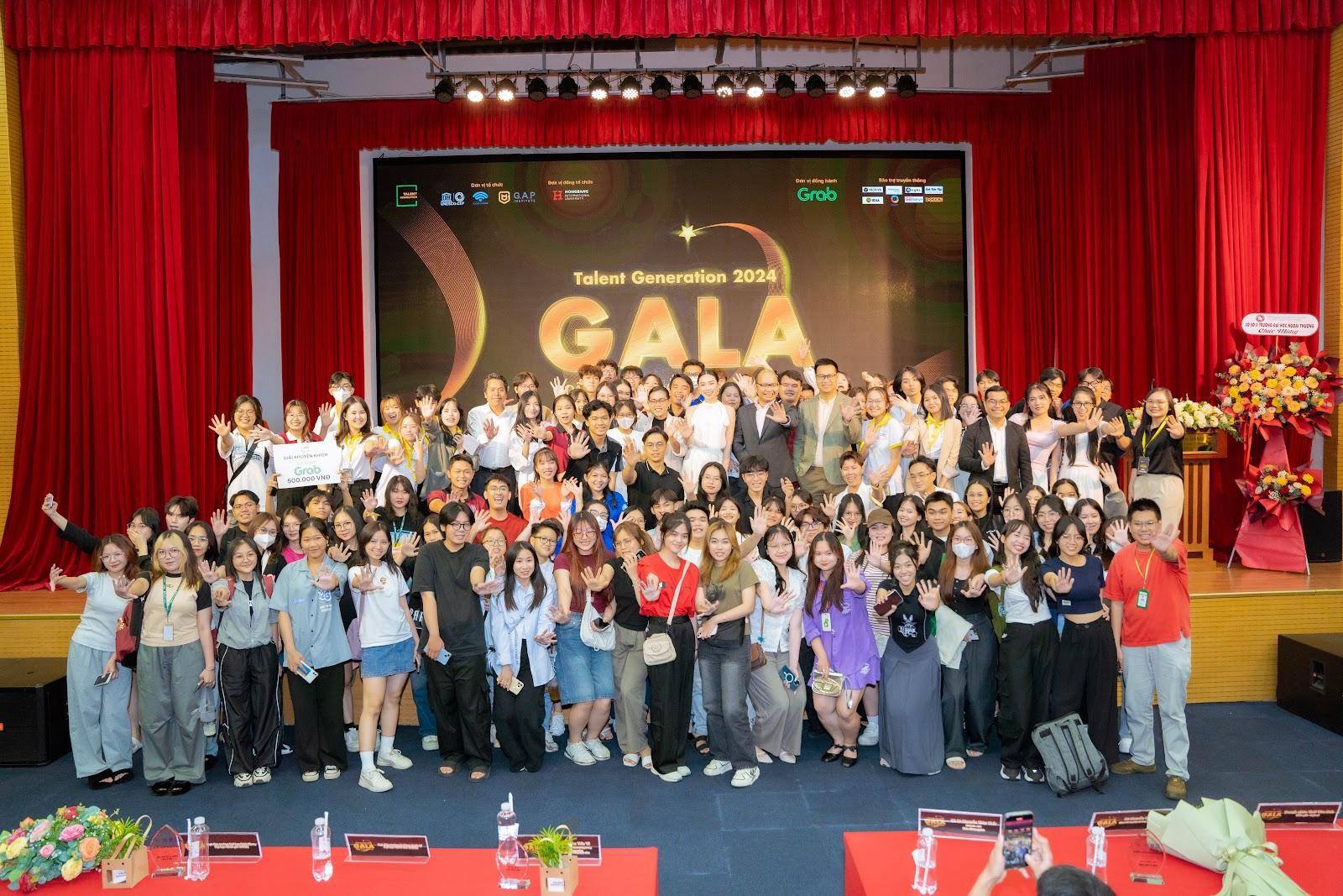 GRAB ĐỒNG HÀNH CÙNG GALA TALENT GENERATION 2024: MỘT ĐÊM TRUYỀN ĐẦY CẢM HỨNG TRÊN HÀNH TRÌNH VƯƠN TẦM BIỂN LỚN CỦA SINH VIÊN VIỆT NAM