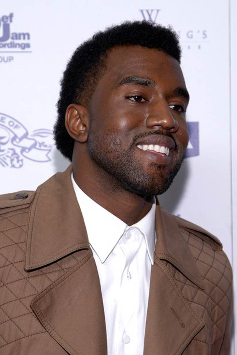 Picture of a Kanye West wearing the Afro version of the  hairstyle 