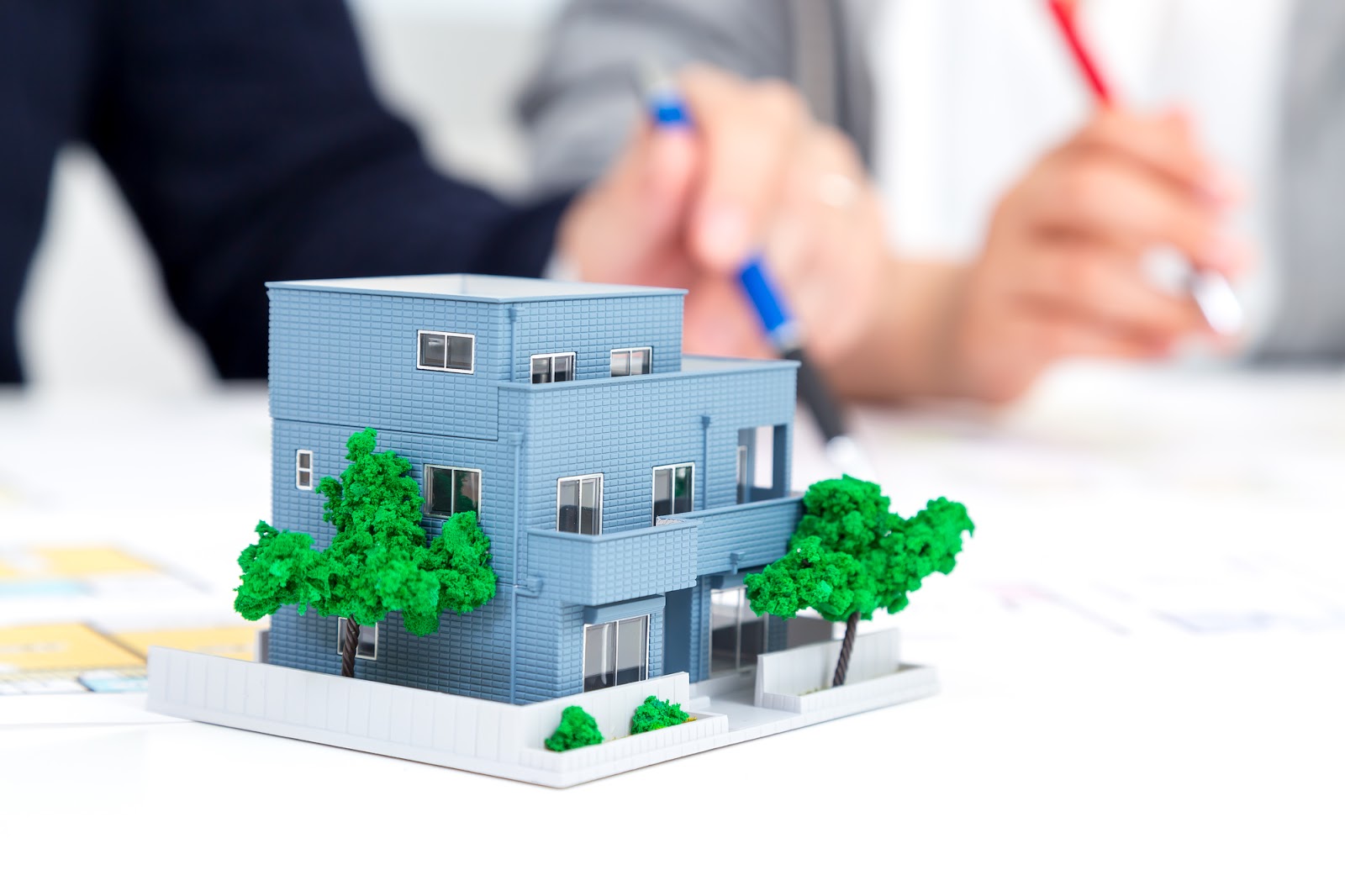 屋上のある住宅模型