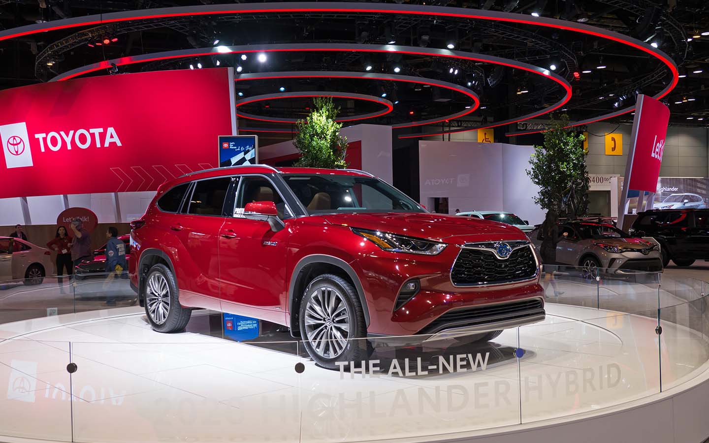 the highlander is available with different engine specs