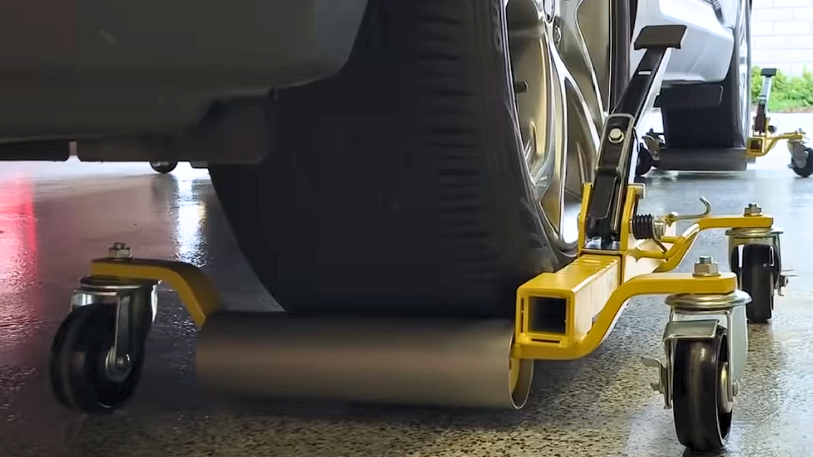 How to Tow a Dead Ford F-150 Without the Keys