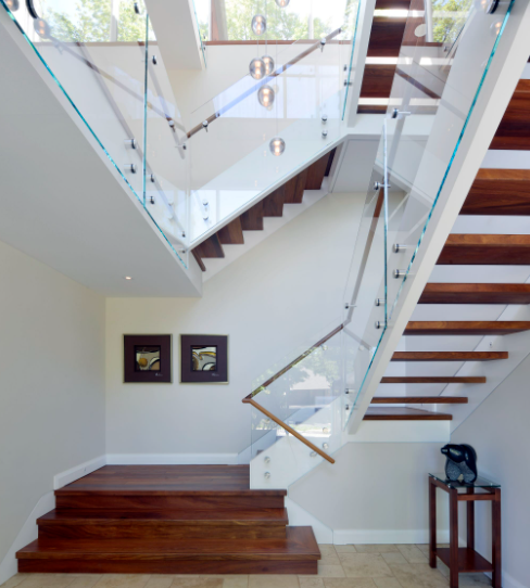 5 Advantages of Toughened Glass Railings and Balustrades | Saint Gobain