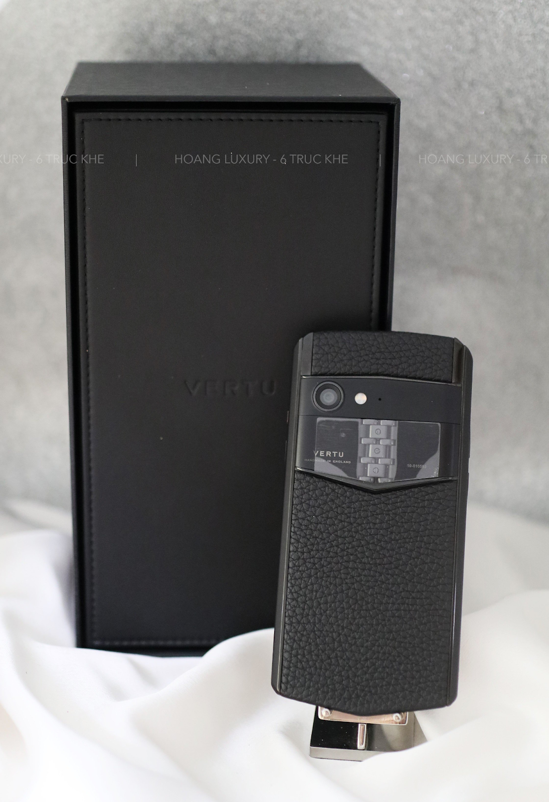 VERTU ASTER P BLACK CALF NEW - SIÊU PHẨM THUẦN ĐEN ĐỘC ĐÁO