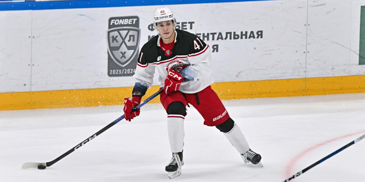 Хоккеист «Витязя» Александр Дарьин