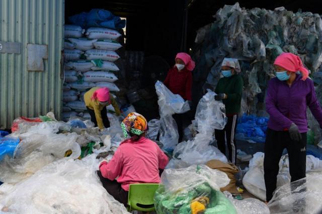 Cơ sở thu gom rác thải tại tỉnh Hưng Yên, Việt Nam