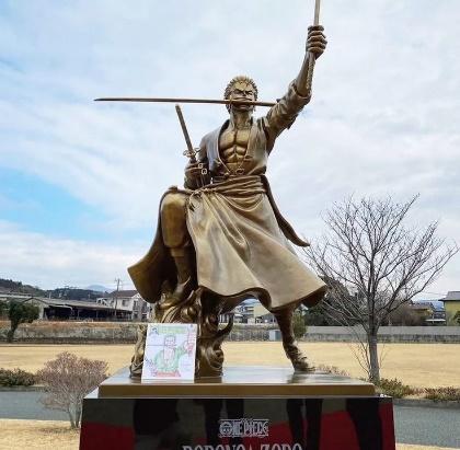 One Piece Fanpage ワンピース on Instagram: “Zoro's Bronze Statue Unveiled In  Kumamoto Prefecture Odas Hometown 🔥 My favorite together with Robins statue  ▪️ ▪️ ▪️…”