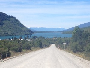 Gravel road to Puyuhuapi