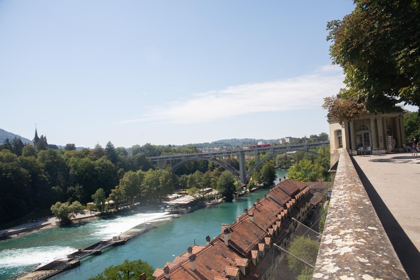 A bridge over a river

Description automatically generated