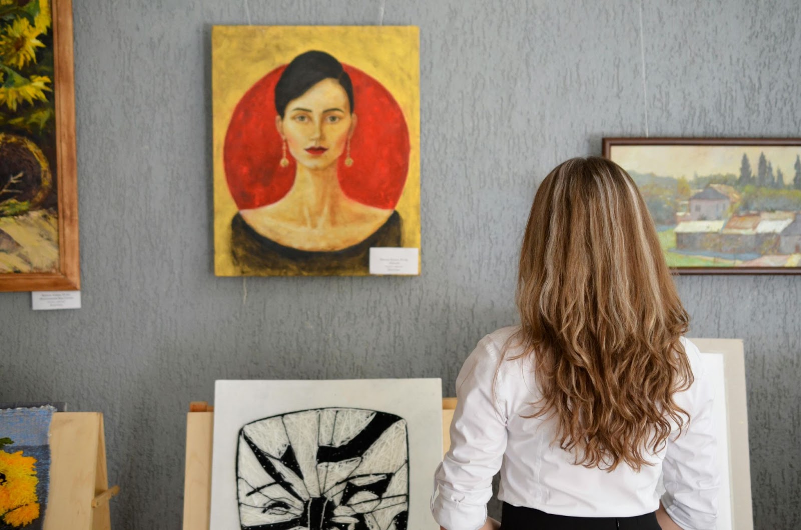 Guide to Understanding Your Audience for Artists | RevArt