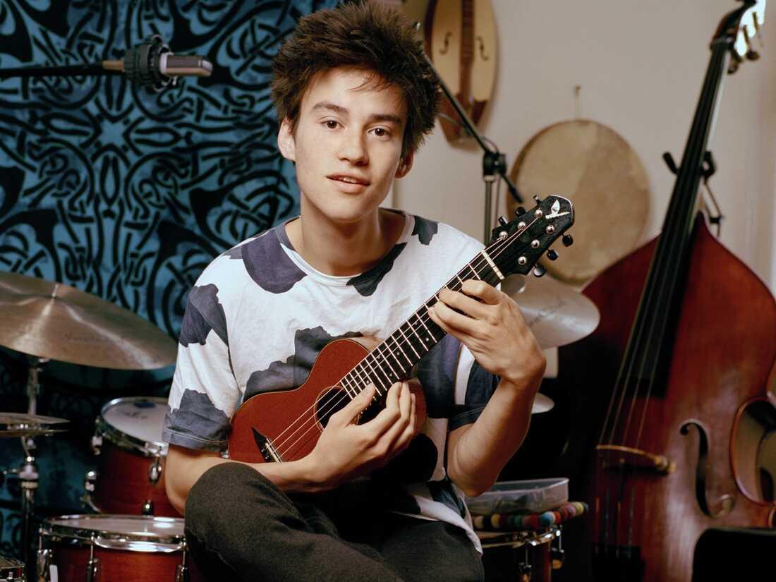 With 'In My Room,' Jazz Phenom Jacob Collier Is Bringing Jubilation Back :  The Record : NPR