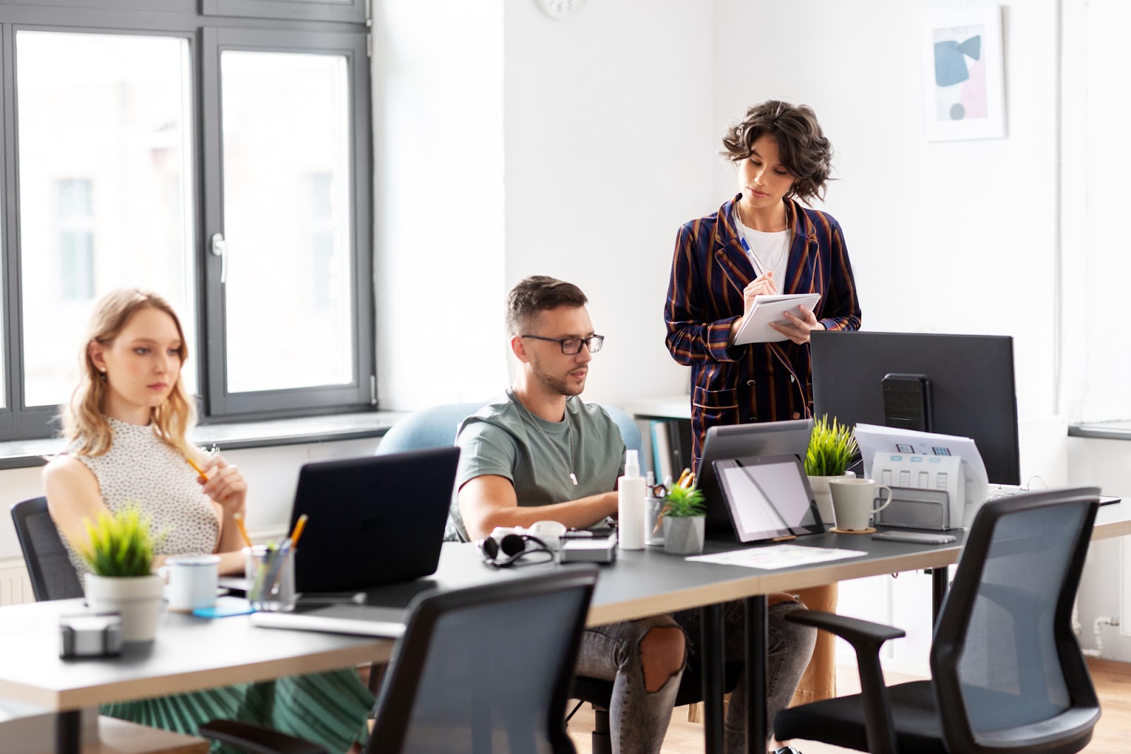 The Role of an Office Furniture Store in the Replacement Process