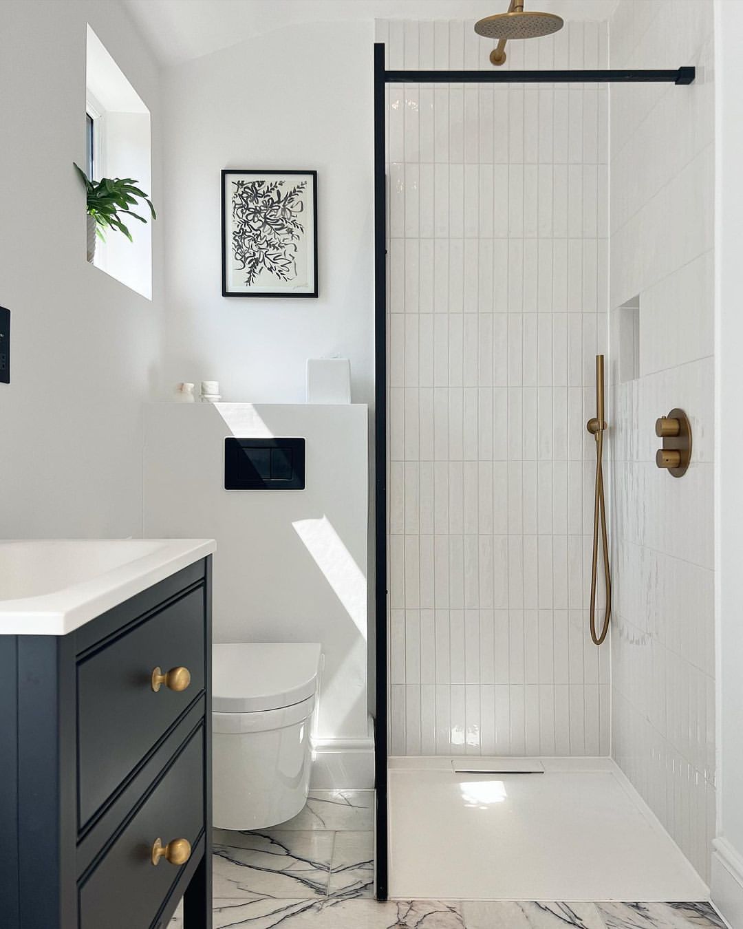 30 Stunning Walk-In Shower Ideas For Small Bathrooms