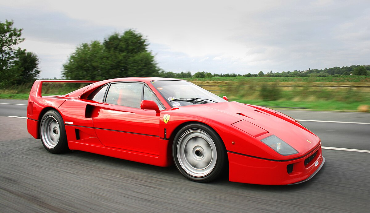 รถยนต์ Ferrari F40 ปี 1992