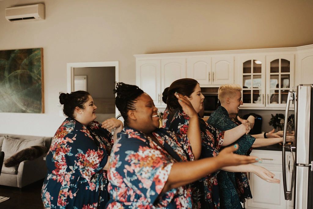 Bridal party getting ready