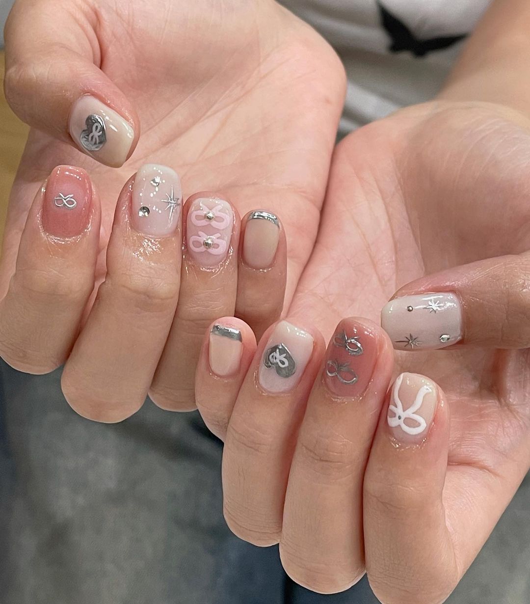 uñas con moños