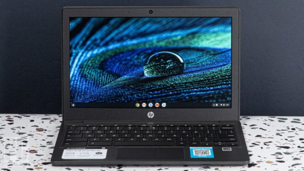 HP Laptop Under 30000