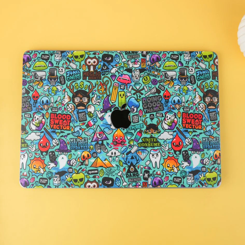 Macbook case vs Macbook skins